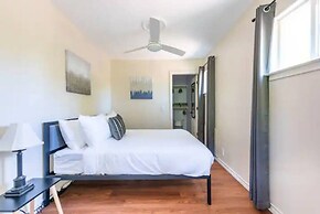Entire Guesthouse in Southeast Austin