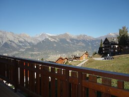 Luxury Apartment Amidst Hills