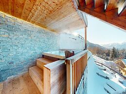 Egg Sauna & Luxury Chalet 16 Pers