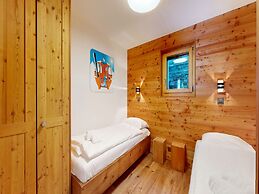 Egg Sauna & Luxury Chalet 16 Pers