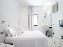 Holiday Home With Pool