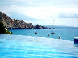 Holiday Home With Pool