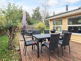 6 Person Holiday Home in Borup