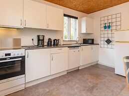 6 Person Holiday Home in Borup