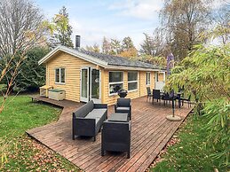 6 Person Holiday Home in Borup
