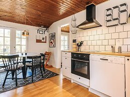 6 Person Holiday Home in Rodby