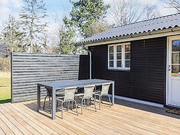 6 Person Holiday Home in Rodby