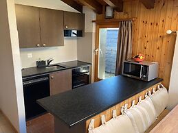 Apartment Stunning Mountain Views