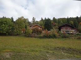 Mountain Apartment With Views