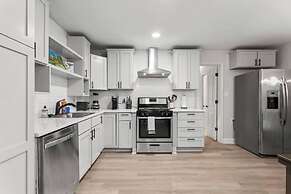 Spacious 4Bed Home in South Atx -Monthly