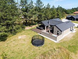 5 Star Holiday Home in Romo