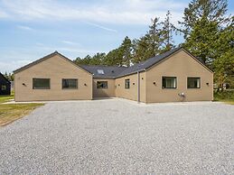 5 Star Holiday Home in Romo