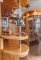 Comfortable Villa With Facilities