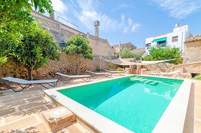 - House In