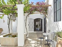 Hillside Villa With Sea-views