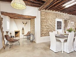 Hillside Villa With Sea-views