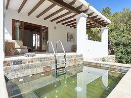 Hillside Villa With Sea-views