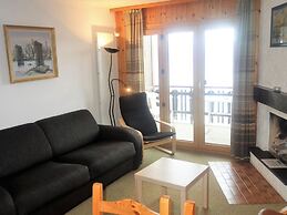 Mystical Apartment With Mountain Views