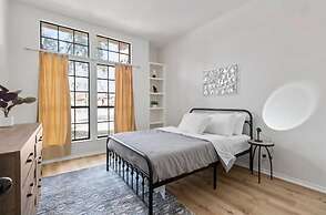 The Bonnie - 5 Bed Near Everything