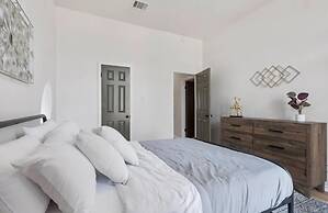 The Bonnie - 5 Bed Near Everything