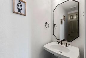 The Bonnie - 5 Bed Near Everything