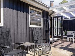 8 Person Holiday Home in Asnaes