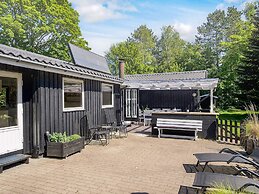 8 Person Holiday Home in Asnaes