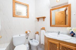 Hibiscus - Villa With Private Pool In Crestatx