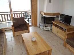 Cosy Apartment With Balcony