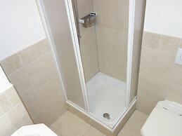 Cosy Apartment With Balcony