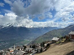 Pleasant Apartment With Balcony