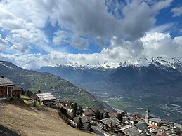 Pleasant Apartment With Balcony