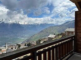 Pleasant Apartment With Balcony