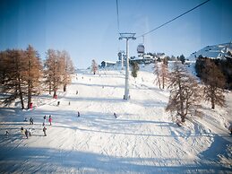 Extravagant Apartment With View