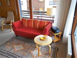 Gorgeous Apartment With Patio in Hills