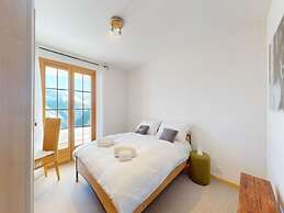 Chalet in the Heart of the Mountains