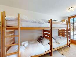 Chalet in the Heart of the Mountains