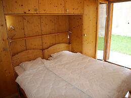 Authentic Apartment With Mountain Views