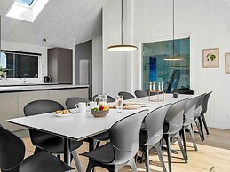 5 Star Holiday Home in Dronningmolle