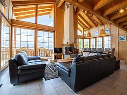 Christoph Standing & Calm Chalet 10 Pers