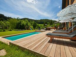 Welcoming Villa With Amenities