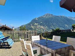 Modern Apartment With Views