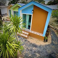 Ozone Beach House & Rooms