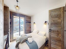 Cosy Chalet in Vex With Balcony