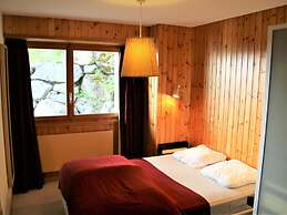 Friendly Apartment With Mountain Views