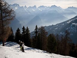Cozy Apartment With Rhone Valley View