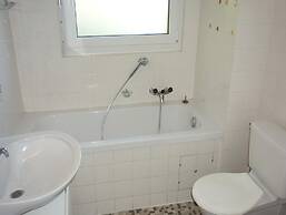 Spacious Apartment With Garden Furniture