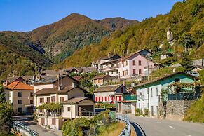 Mountain Views In Camedo