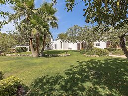 Traditional Villa With Garden