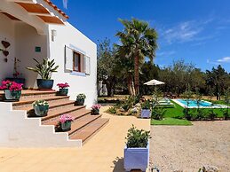 Attractive Villa With Private Pool